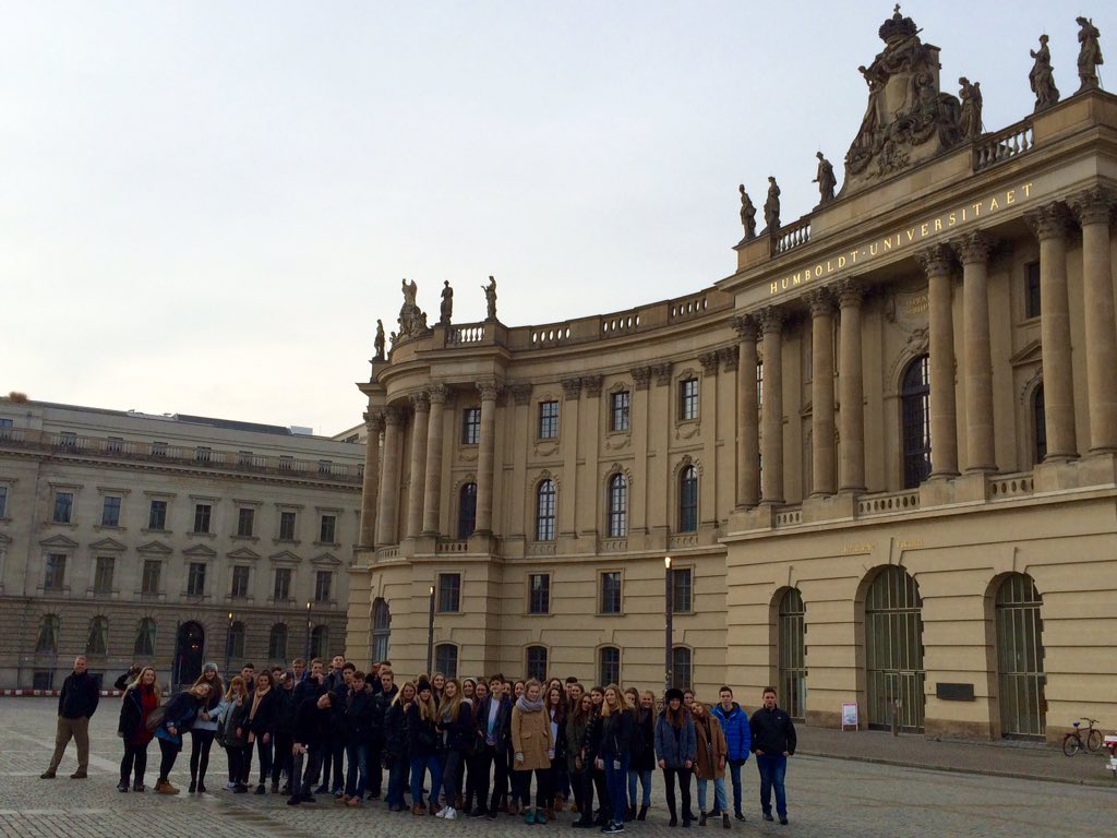 TarpSpanish's tweet photo. Great weekend in sunny Berlin #fantastictarporleystudents #THSBerlin2016 https://t.co/XAdOPvEVSl