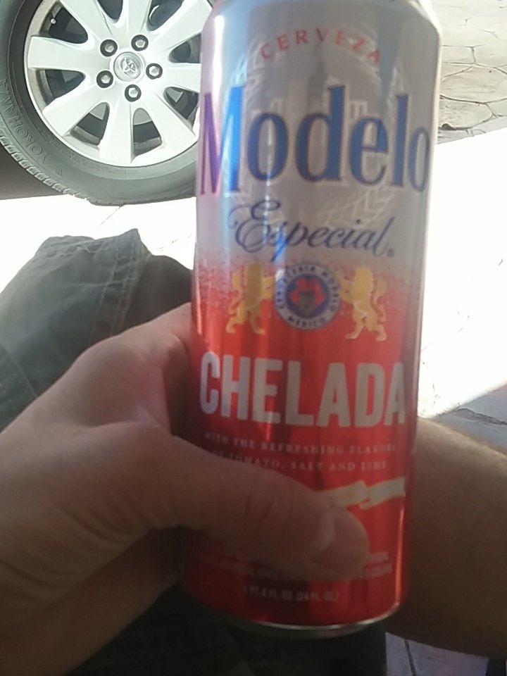 MasterWayne87's tweet photo. Stay thirsty my friends #Modelo https://t.co/S9Y7dGtWpw