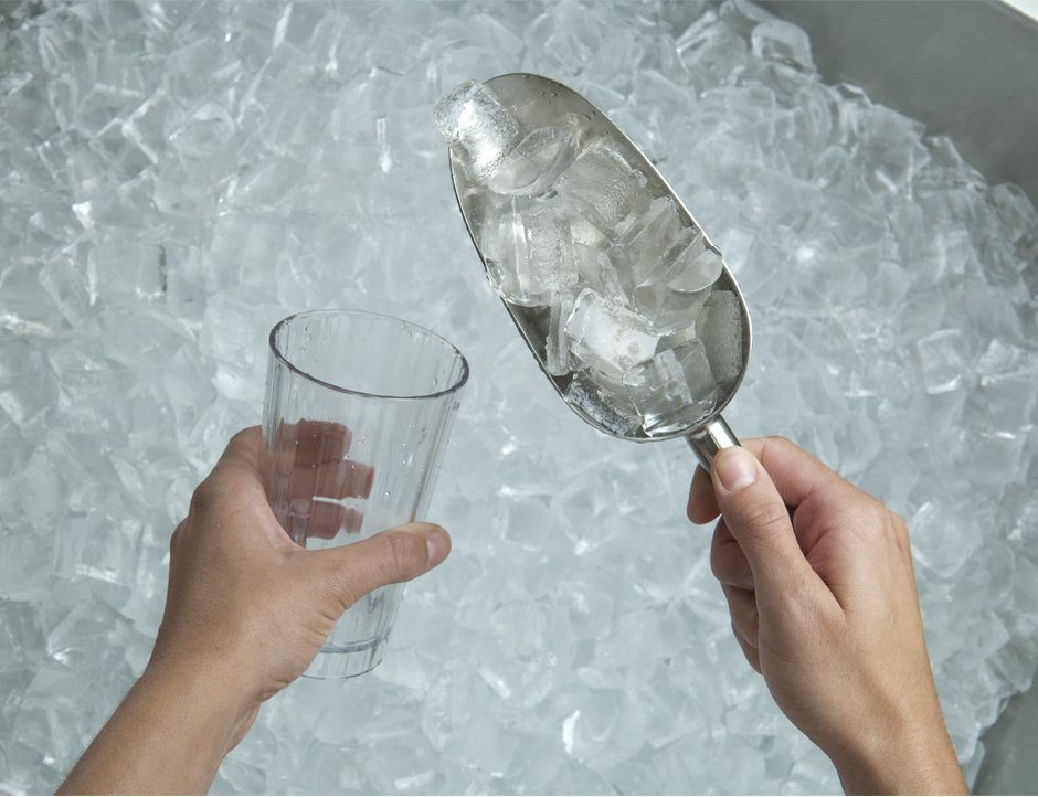 WeRRestaurants's tweet photo. 6 tips for reducing ice contamination at #restaurants, h/t @ServSafe https://t.co/GoVt7G1QJi https://t.co/6rVzbu1SYB