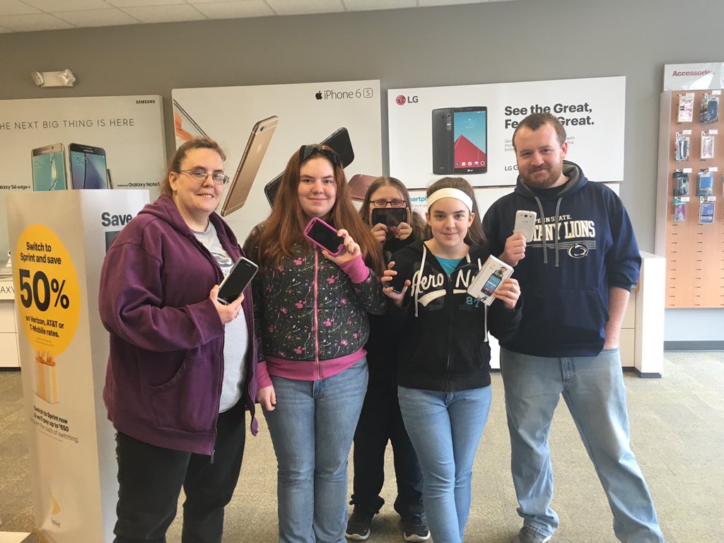 artsal52's tweet photo. #UWERIE,HappySPRINTFAMILY,Newline,upgrade,newplan=$$Saved,@UWDMAndrew,@marceloclaure,@UWGMJason,@K_Seelinger https://t.co/R0EfTjtRpx