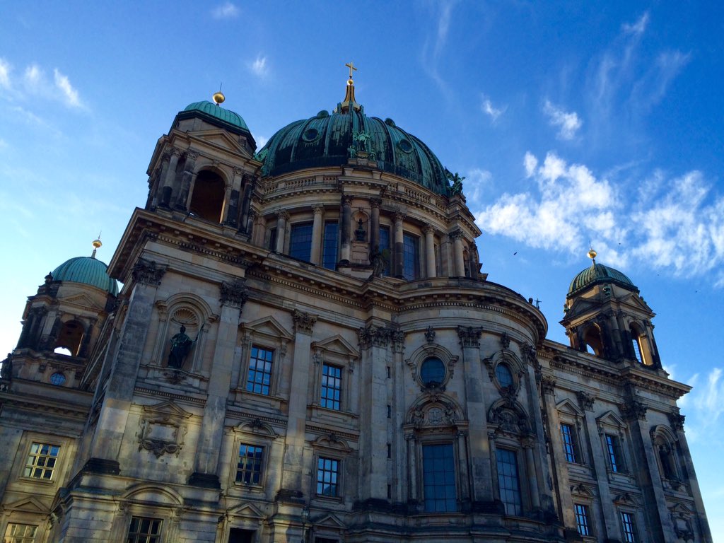 TarpSpanish's tweet photo. Blue skies #THSBerlin2016 https://t.co/CGt1zEduHo