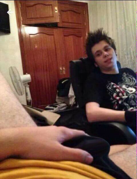 OUJAYRA's tweet photo. @Rubiu5 que paso aqui? D: #RubiusTeApoyamos #Rubiu5 https://t.co/f5HGTGWLAB
