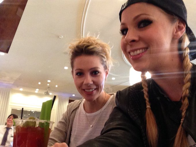 Breakfast. Partner in crime. Vegas. Supppper bowl https://t.co/1T9U0nGQtS