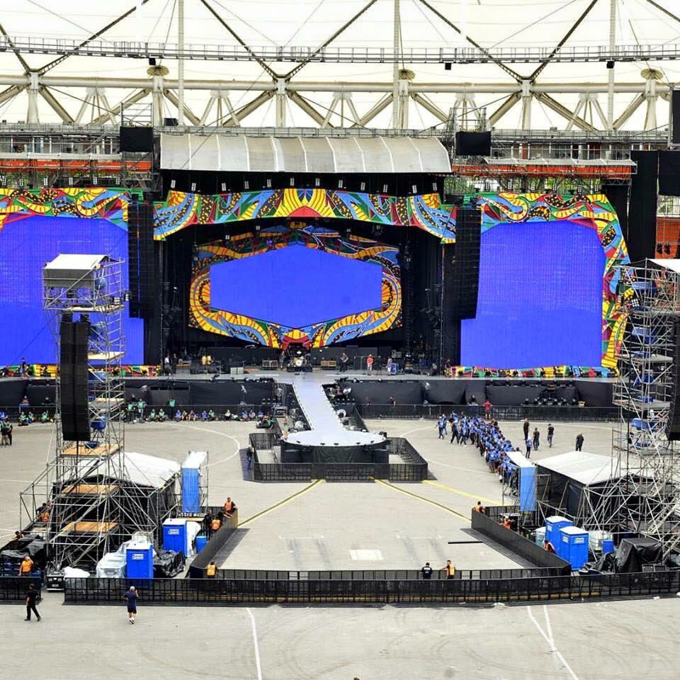 egn14's tweet photo. Gran puesta en escena para los #RollingStonesEnArgentina https://t.co/4tPvp0I7Y0