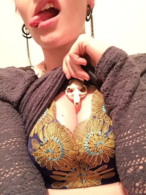Bones make Pouty feel pretty #pervyprincess #sexycreep #KhaosbyDesign #mission5k #followPout @Onlybadchicks<a href="/tag/pervyprincess"class="tags">#pervyprincess</a><a href="/tag/sexycreep"class="tags">#sexycreep</a><a href="/tag/mission5k"class="tags"><span>#mission5k</span></a><a href="/tag/followpout"class="tags"><span>#followpout</span></a><a href="/tag/khaosbydesign"class="tags"><span>#khaosbydesign</span></a>