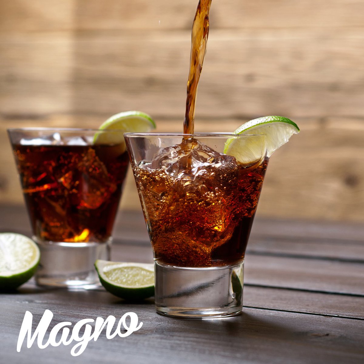 Brandy_Magno's tweet photo. Salir del trabajo y que te estén esperando con un #BrandyCola. ¡Un aplauso a aquél que inventó el afterwork! https://t.co/od5xQv5McU