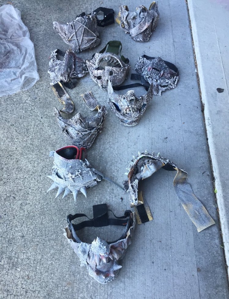 carmilla_movie's tweet photo. #The100 Grounder Masks #The100Season3 #Clexa #Bellarke #GrounderAnthem #The100Week #ClexaIsReal #TeamHeda #Lexa https://t.co/j805Z9aBcx