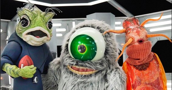 TheArchAngyl's tweet photo. Special message from the aliens: RT to win a trip! @AvosFromMexico #AvosInSpace #SB50 #ad - https://t.co/otMDuRB0dc https://t.co/dnVRQPz8PP