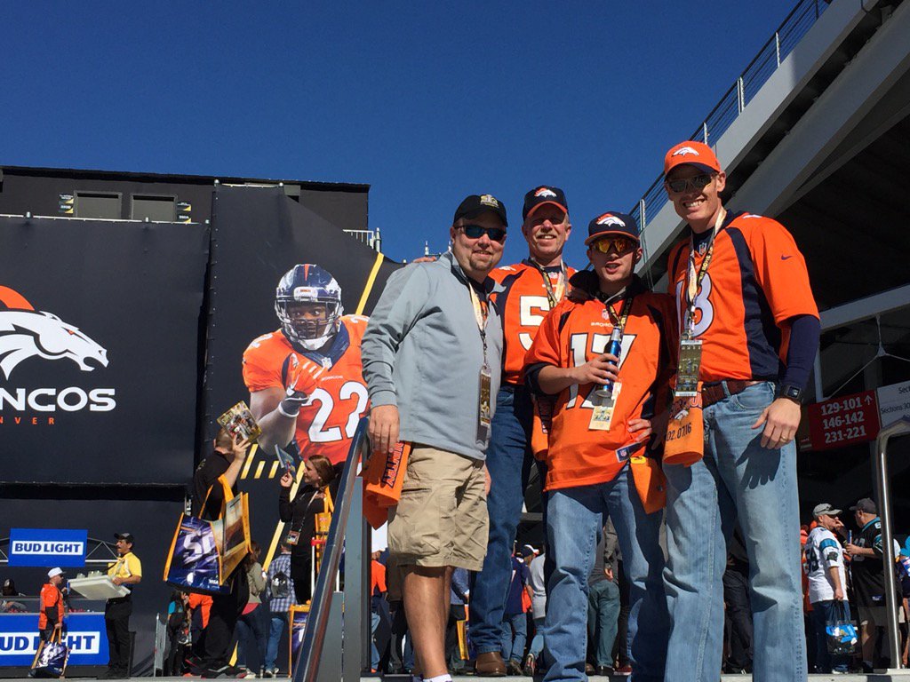 CopperFrance's tweet photo. #SB50   Go Broncos!!! https://t.co/wZkYU56ysA