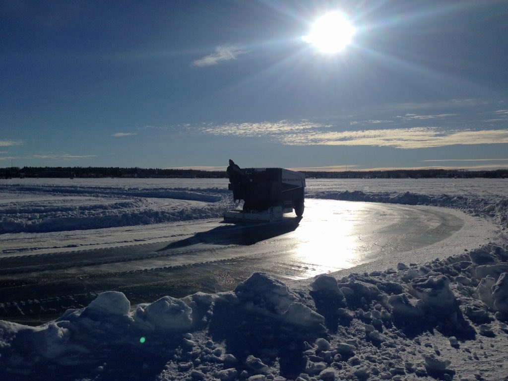 FSSMA_skating's tweet photo. Nothing sais #WeAreWinter #Canada like a #zamboni @SylvanLake_AB #sunnysunday https://t.co/v9BSp6y2x6