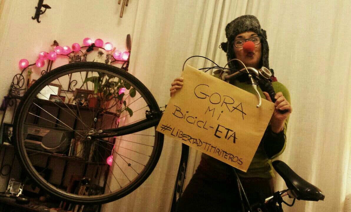 iaioflautas's tweet photo. #LibertadTitiriteros https://t.co/qXtyNjvXoC