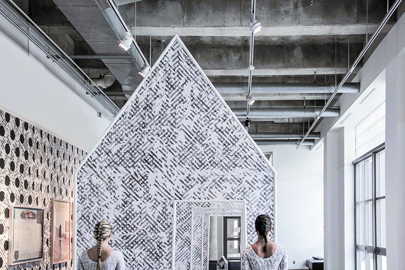 patrickdaoust15's tweet photo. RT https://t.co/CH9yEzAPt0 #DesignBuildInspire wallpaper in big will and friends installation: … https://t.co/aDK6JoGnHC
