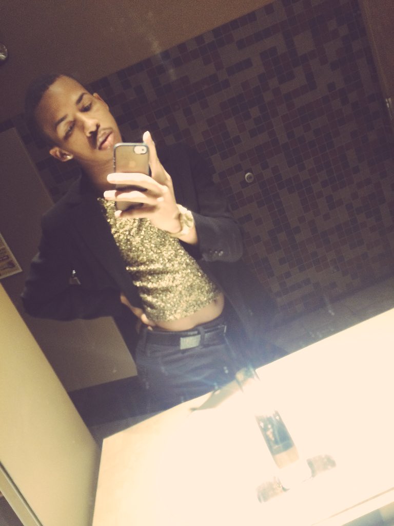 fab__de's tweet photo. 👑I Am The Baddest Btch👑  #18thBirthdayWeekend https://t.co/TBSCfAZR78