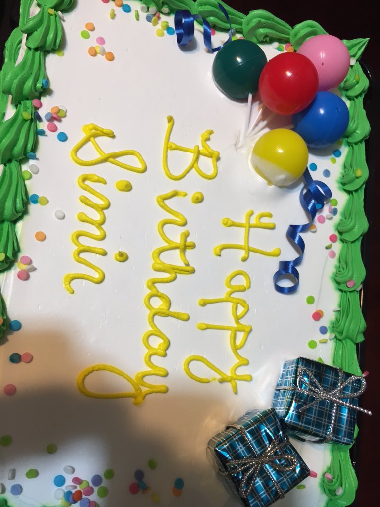 SamirSaiiid's tweet photo. When your moms so savage she can't even spell you're own name right #simir https://t.co/1Ai1zXF6WC