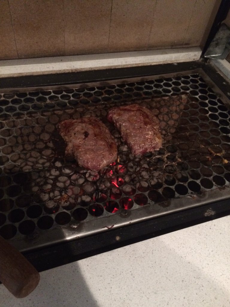 diescanferla's tweet photo. Só no churras @fumblenanet @Kodoji https://t.co/N1D5gh5vyu