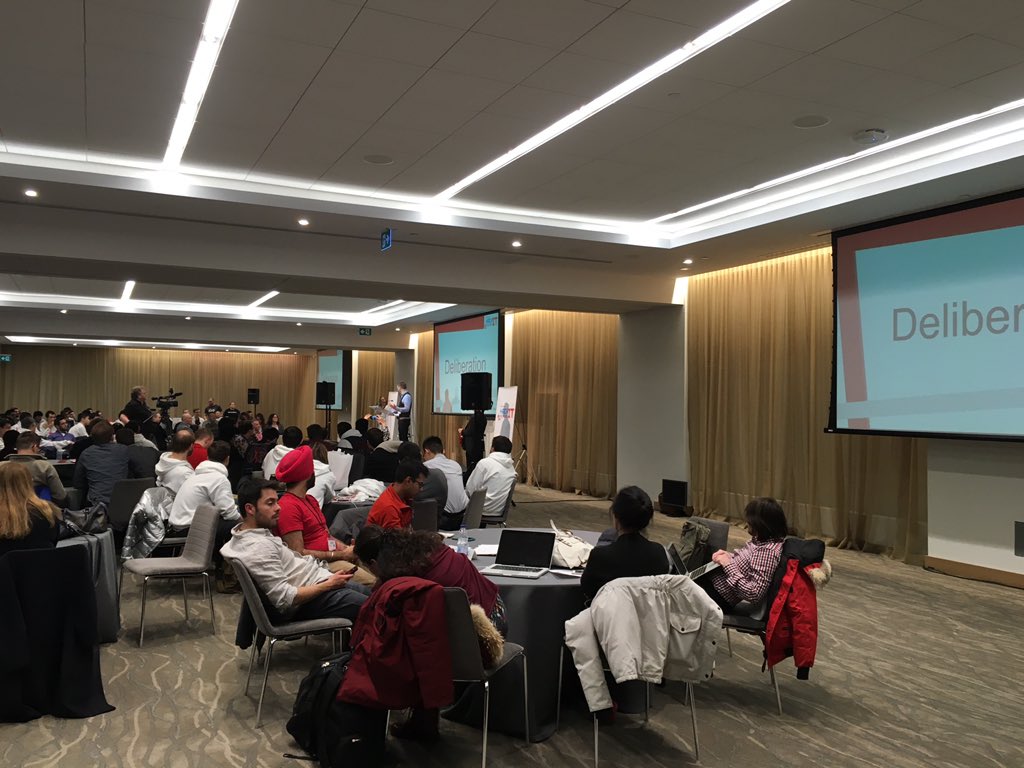 TimothyJWu's tweet photo. The big cheque is back in the room. Good luck to all the teams. #ScotiabankHackIT @ScotiaHackIT https://t.co/1JgwJPuSqM
