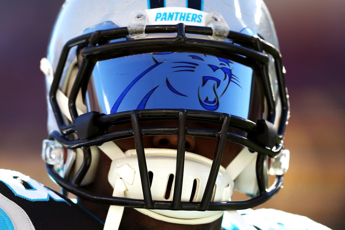 ESPNNFL's tweet photo. Thomas Davis' visor is 🔥🔥🔥. https://t.co/KftUltLByb