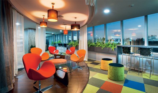 CreativeBloq's tweet photo. 5 ways to enhance your creative space: https://t.co/FirdqCV9yE https://t.co/jfAPSvt2jA