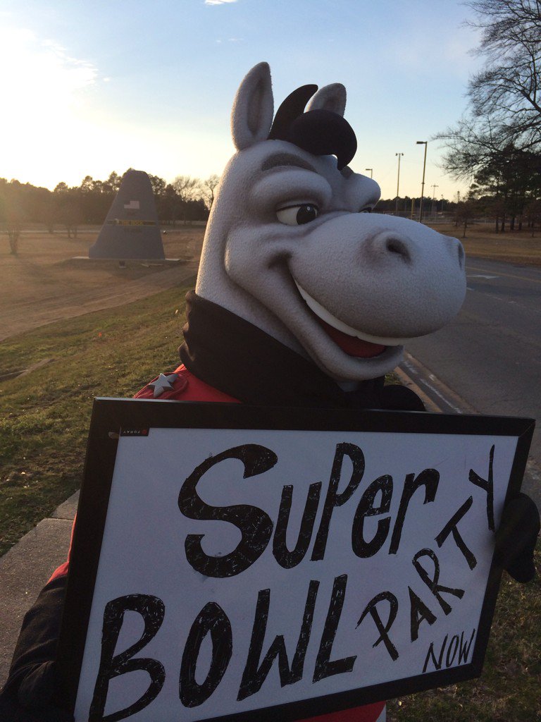 Arkansas Travelers (@artravs) on Twitter photo <a href="/LRAFB/">Little Rock AFB</a> #Hangar1080 #SuperBowl party! All military come join the fun! #ARTravs #ARTravsACE #Super60 <a href="/LRAFB/">Little Rock AFB</a> #Hangar1080 #SuperBowl party! All military come join the fun! #ARTravs #ARTravsACE #Super60