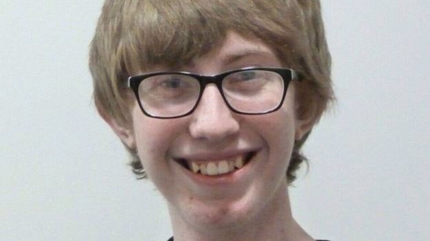 algraco1's tweet photo. #isitjustme or does #jordoncox #thecouponkid look like a young Bill Gates? https://t.co/M4Sxi6Nwk6