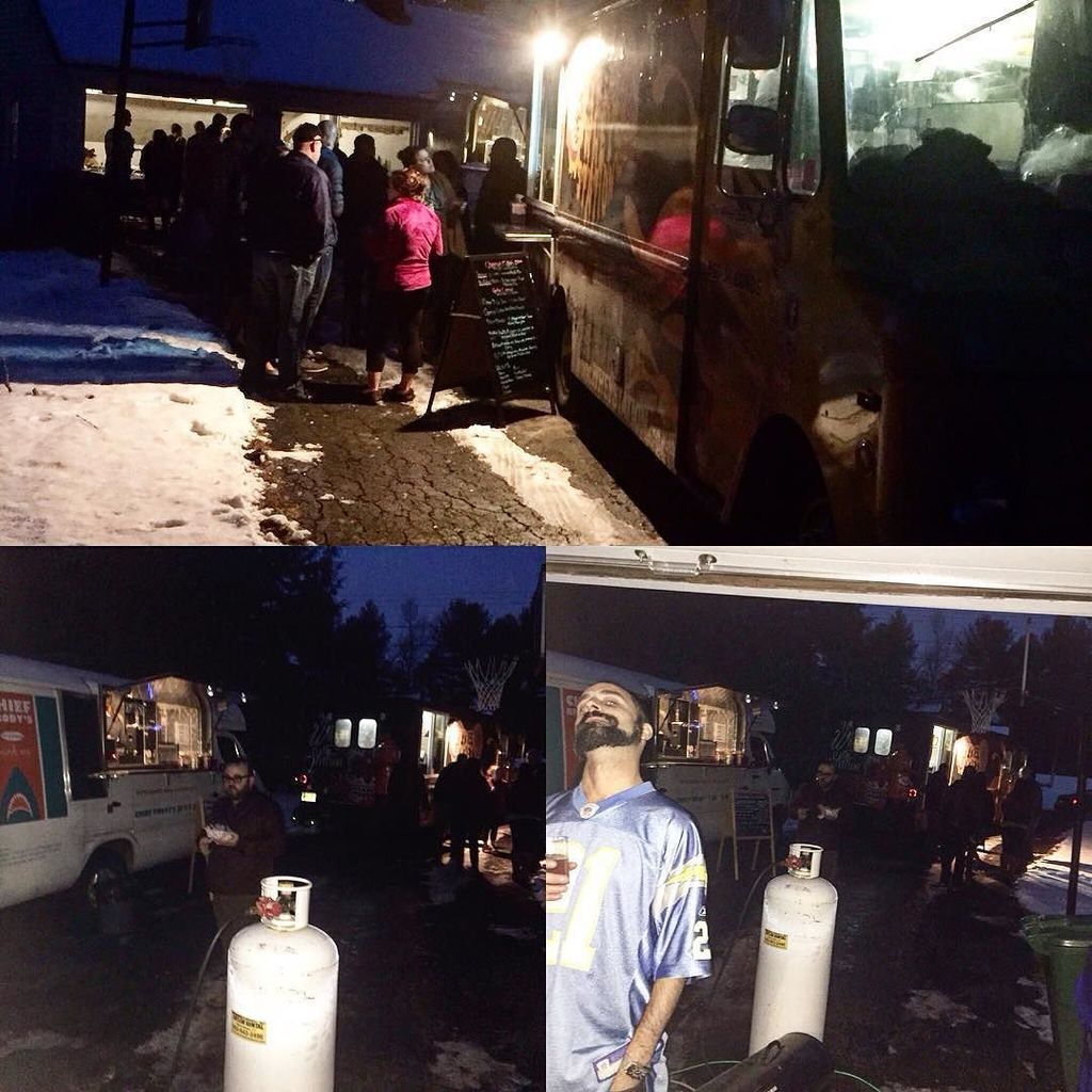MillwrightsCt's tweet photo. #Millwrights party at #ChefTylerAnderson's house. Two food trucks: @chiefbrodys and @wheys… https://t.co/qvVvsvPBTI https://t.co/2ROKXFpg17