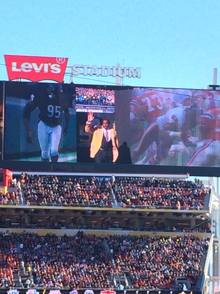 40 of the 43 Super Bowl MVP's from the first 49 games being introduced and lining up. Richard Dent included. #SB50