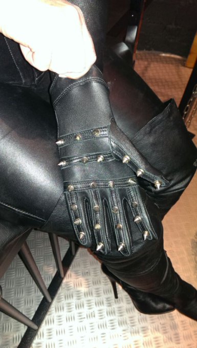 And on this note, I shall bid you all goodnight.... https://t.co/RuhQO0iax3<a href="/tag/chamberhire"class="tags"><span>#chamberhire</span></a>