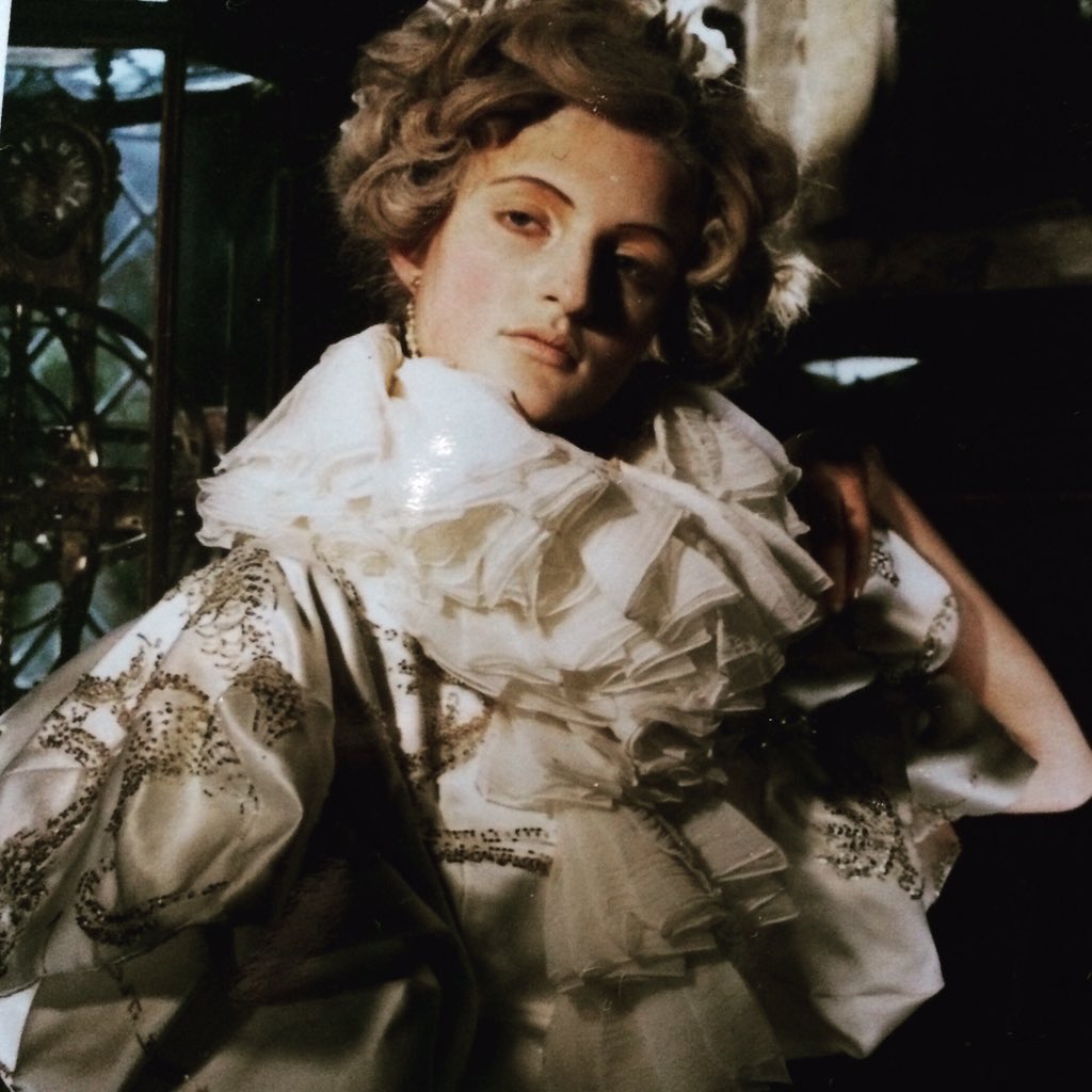 Happy fashion days #location #stellamagazine #fashion #costume #McQueen#saheldesign #ethicalfashion