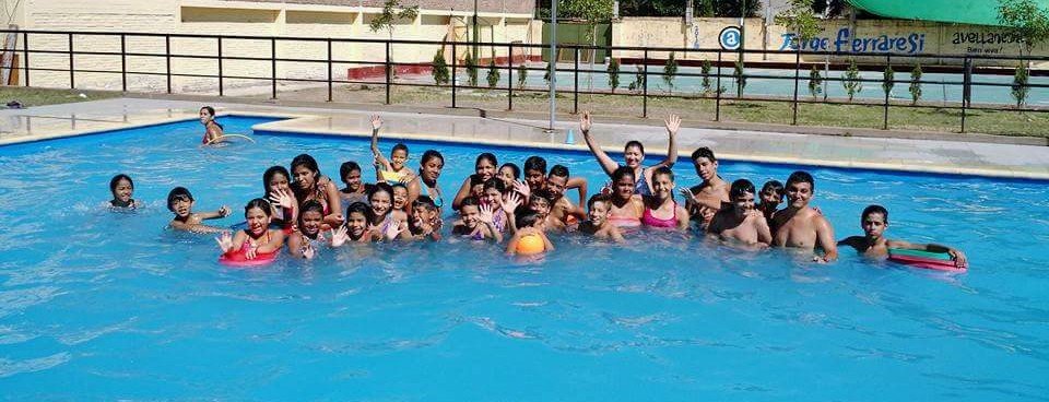 marianela1912k1's tweet photo. Lo que los voy a extrañarrr💘 lindo grupito ee #Colonia2016 #compañeros 💙 https://t.co/wWpv1DRlC2