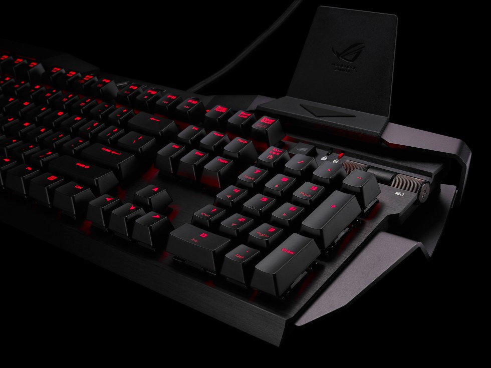 CustomPCDaily tweet picture