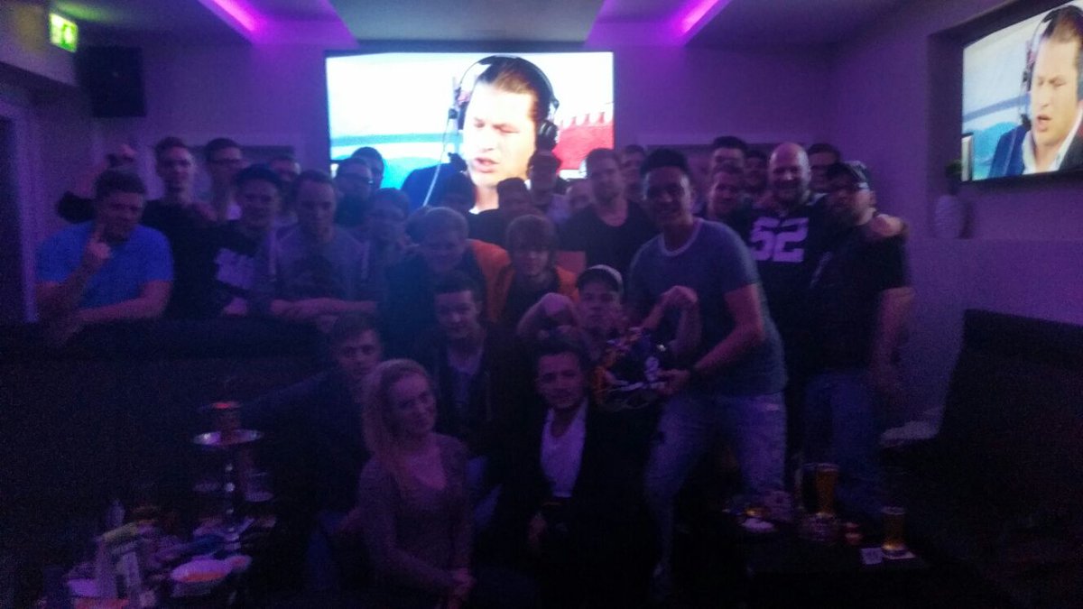 Beazzzt's tweet photo. Grüße aus Meppen Ost #meppentitans #ranSB50 #ranNFL #SuperBowl #SuperBowlSunday #jedenverdammtensonntag https://t.co/OOOyhJ8qUh