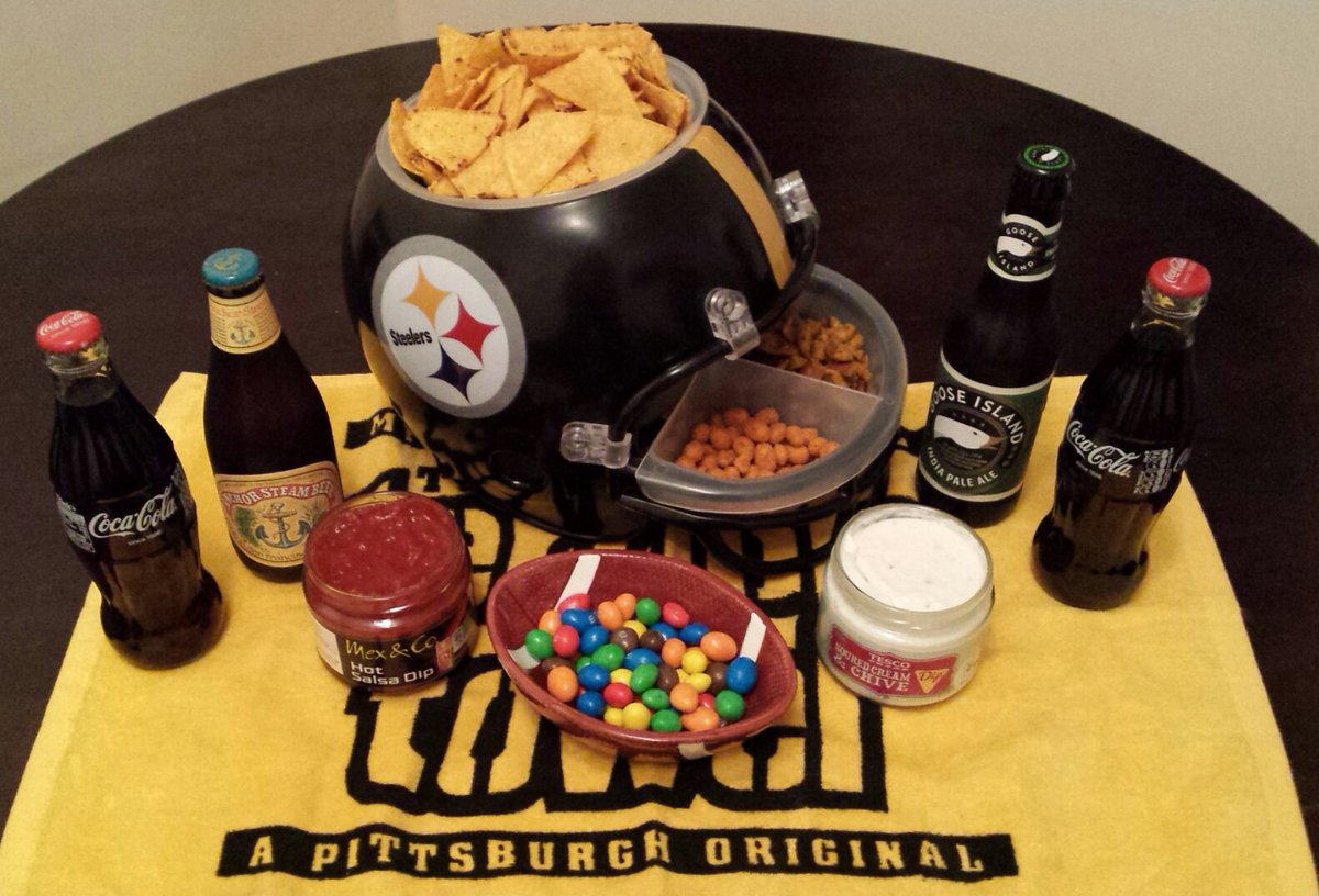 paolo89's tweet photo. Let's do this then! #SB50 #SuperBowlSunday #offworktomorrow https://t.co/SvENEp9EF5