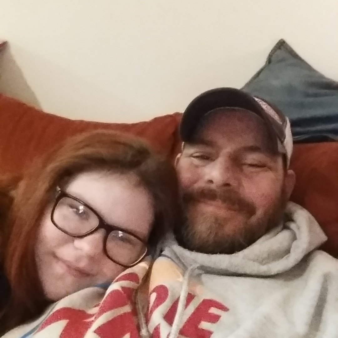 peachypeanutpop's tweet photo. Saturday Selfie with my peanut! https://t.co/WIeYBNNT3B