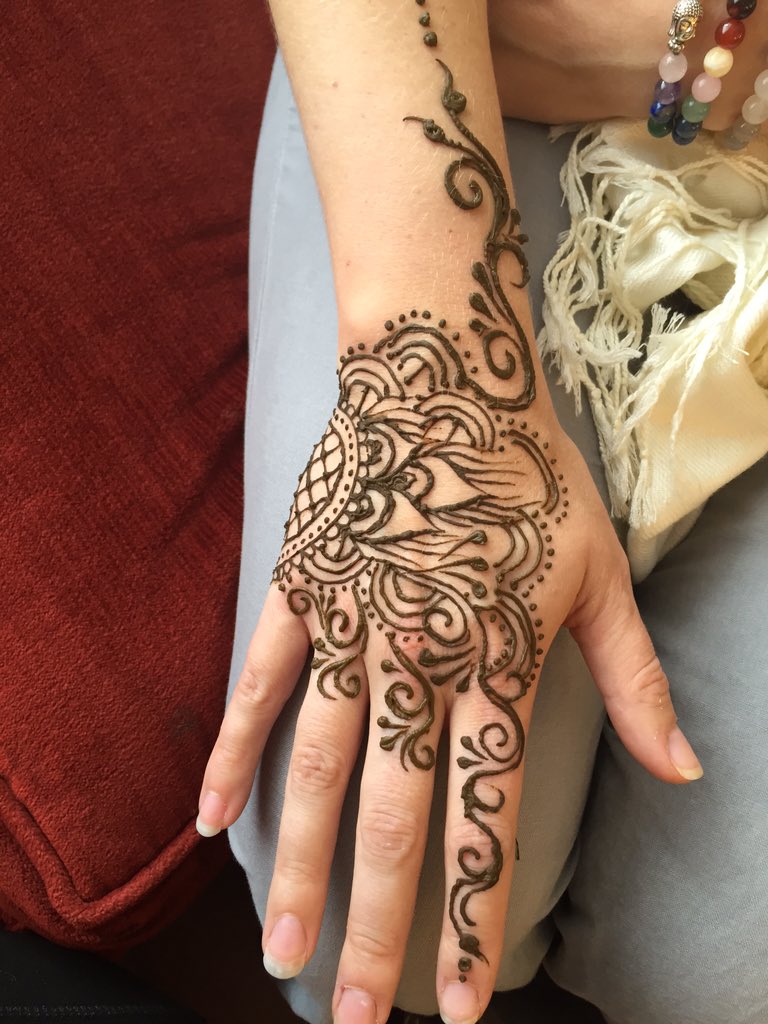 visionintuitive's tweet image. Henna by Christalene K