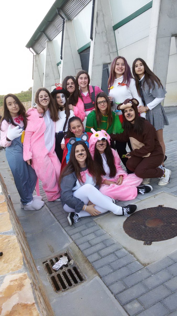 celiiapr's tweet photo. Que poco queda familyyyyyy😍🐤🎭🎭💯💯💯 https://t.co/jjx6KLsOHj