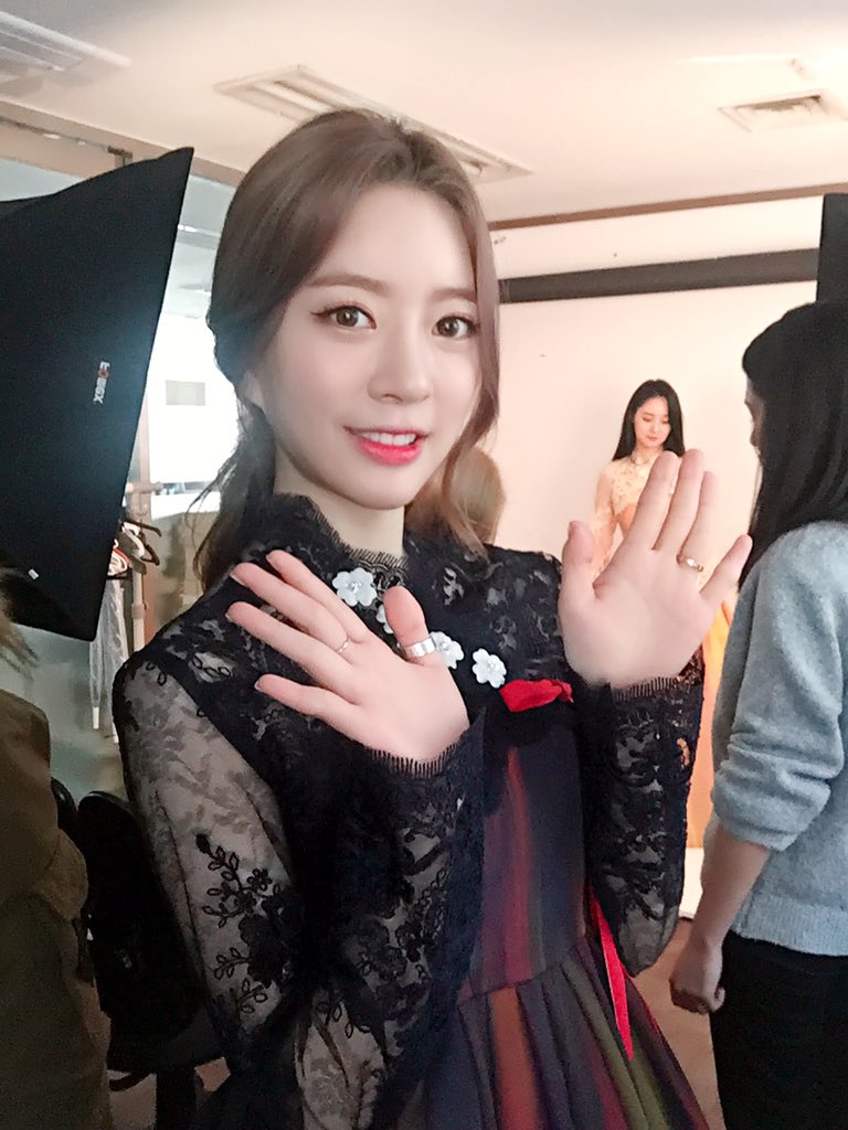 한복 입고 공주가 되어버린 아이돌 | 인스티즈