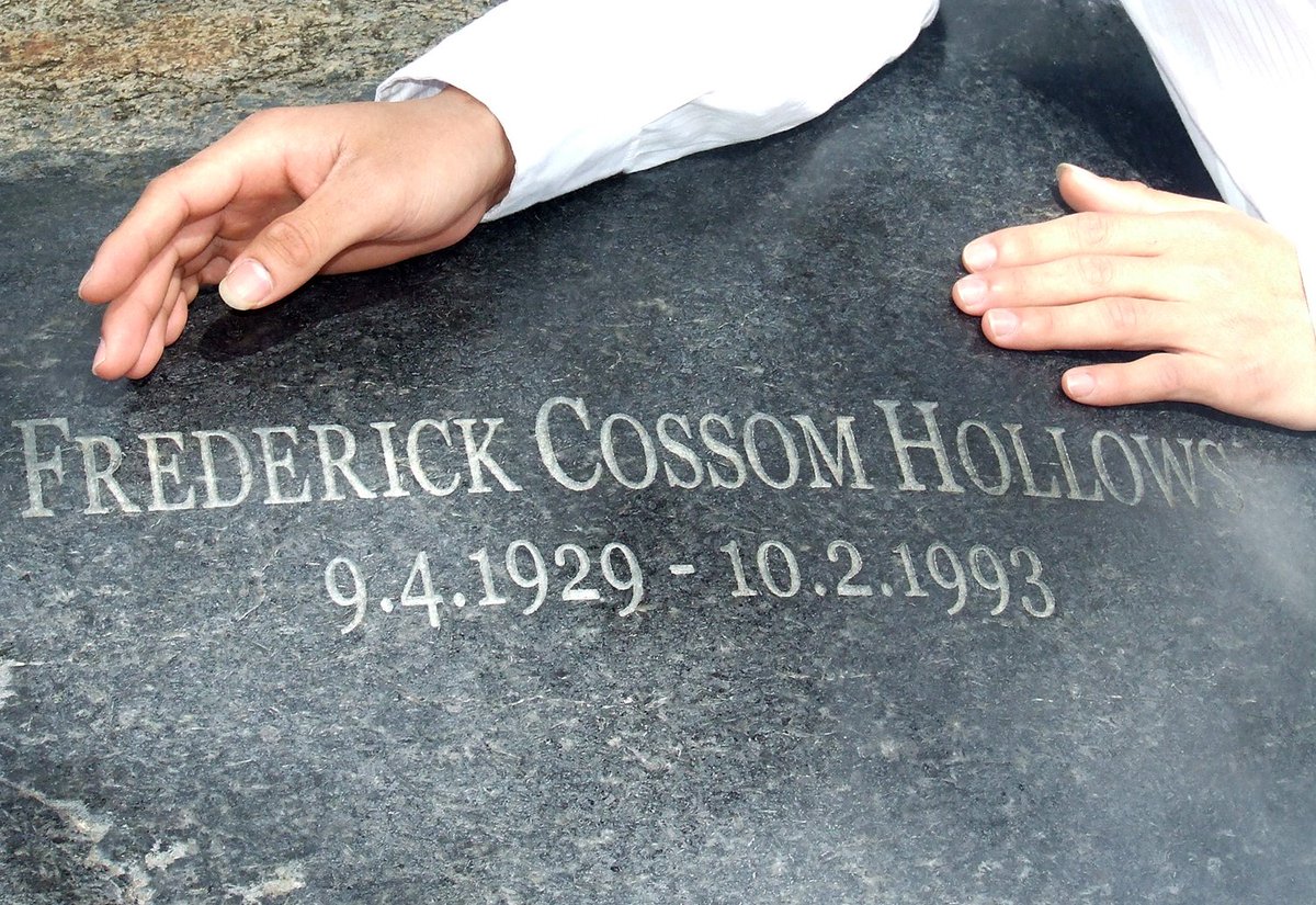 FredHollows's tweet image. 23 years ago, Fred passed away. To mark that, there's a ceremony in Bourke &amp;amp; we’ll bring you updates in coming days