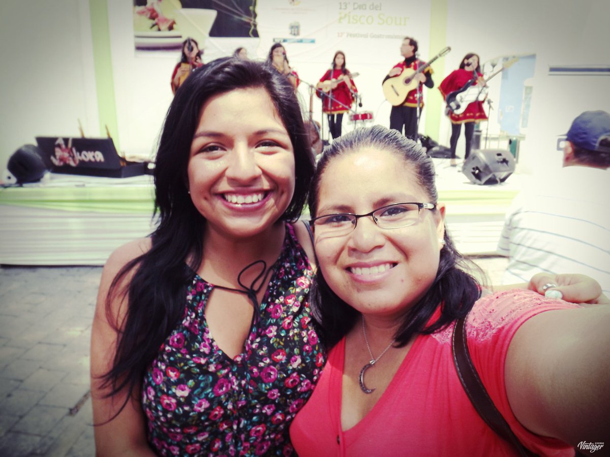 AnaClaudiaFlorM's tweet photo. Me fascina .. esta foto lo fue todo :D
@ZilaElizabeth 
@KkoraPeru https://t.co/ypnaHL2exg