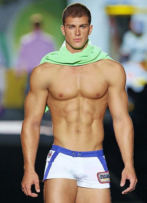 Swimsuit_Men's tweet photo. https://t.co/Pj8fJ9VeYp