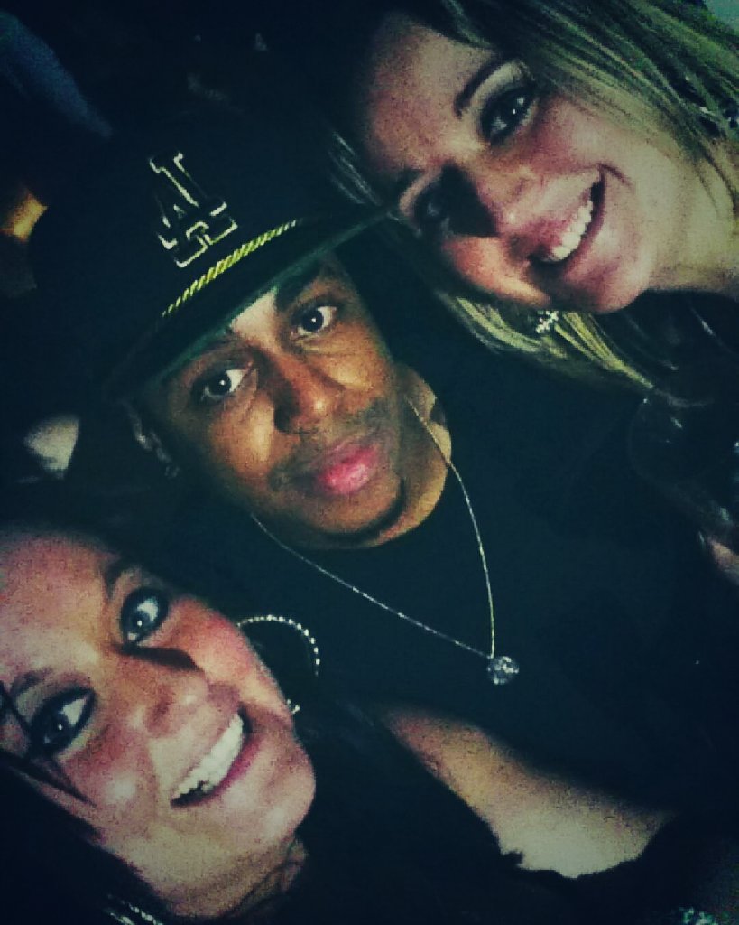 Shellie_Dudee's tweet photo. Awsome nite lasnite!! 🎉🍻 #SClub7 #Poptastic 🎶 Loved meetin Bradley, genuinely lovely lad 👌😊 x https://t.co/rTduUrL3EM