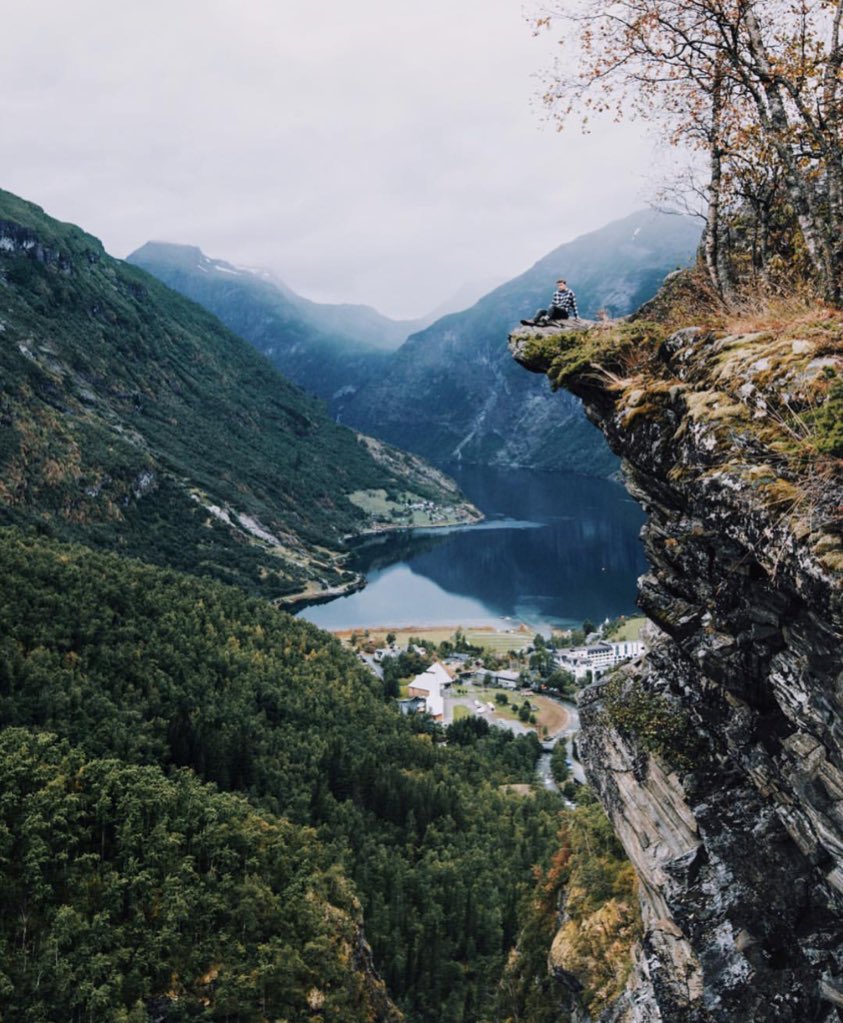 coffee_n_mtns's tweet photo. Norway 
(Photos by @gmlamb ) https://t.co/5evuLW62Eg