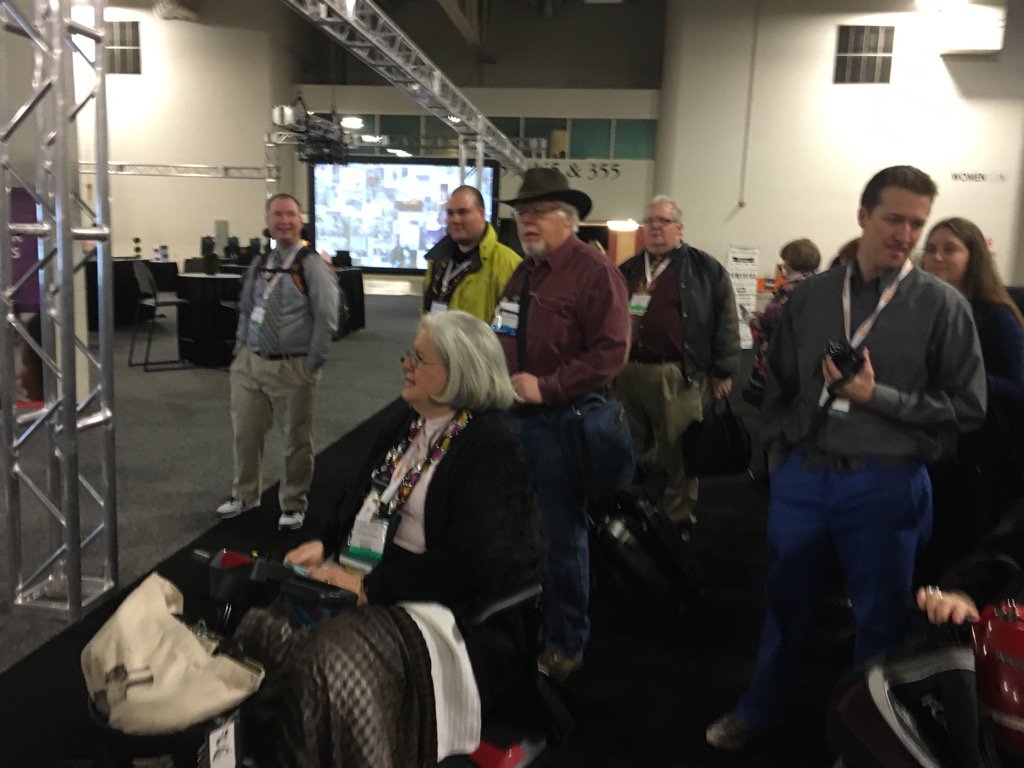 LauraLHedgecock's tweet photo. Ambassador tour #RootsTech #rootstechforever https://t.co/lVGsApLQVq