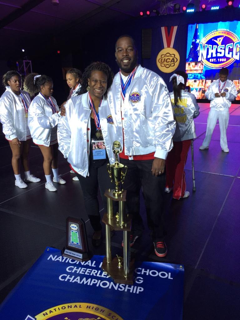 TeeeToya's tweet photo. Incredibly proud to be the 2016 Small Varsity Non-tumbling National Champions! ! ! #HCVarsityCheer #UCAnationals https://t.co/4MZeQQaCdn