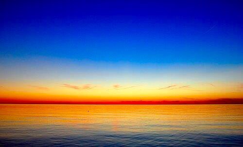 anje_jolie's tweet photo. #Angeloftheladder #photography #hope https://t.co/DBgyXKhbEj