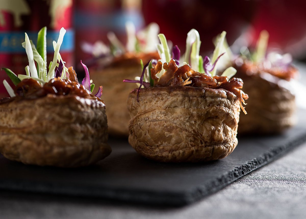 silvatone's tweet photo. 3rd qtr pairing | Chipotle BBQ Pulled Pork Vol-au-vents w/ Abbey Ale #sb50 @breweryommegang https://t.co/yBpylyO0L2