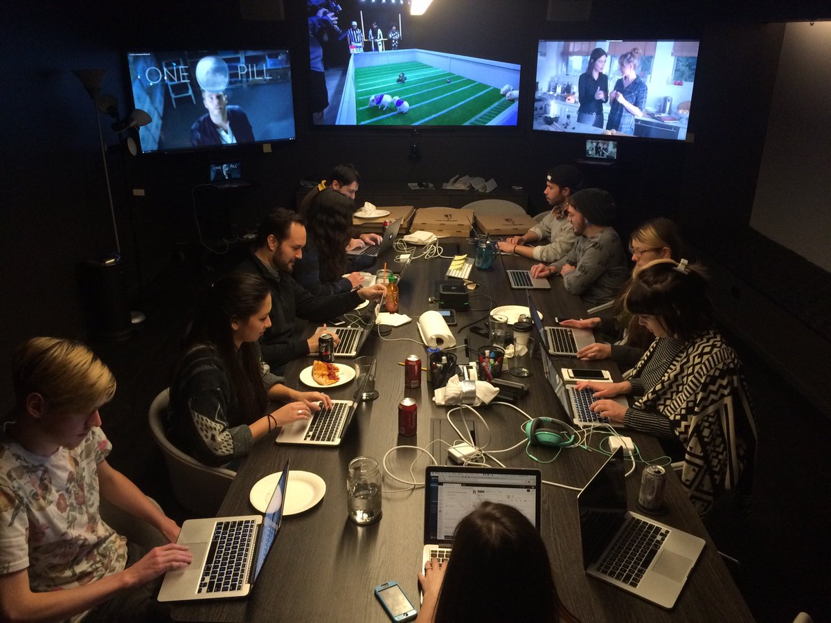 jonasangelet's tweet photo. @feangulo #teamwork PDX CustOps https://t.co/1iQW0KaBt6