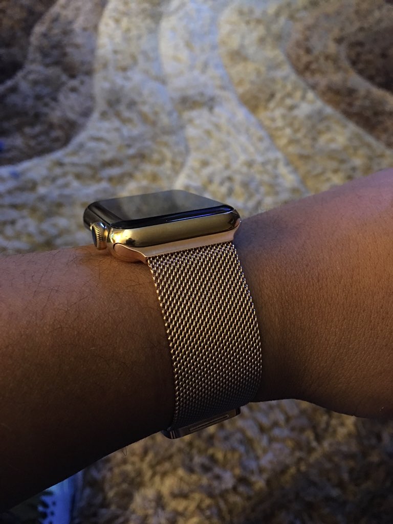 18kGoldenRule's tweet photo. get our 18k #rosegold #AppleWatch https://t.co/CKTQlaIpiU #SB50 #EsuranceSweepstakes https://t.co/AWqUAUXpTP