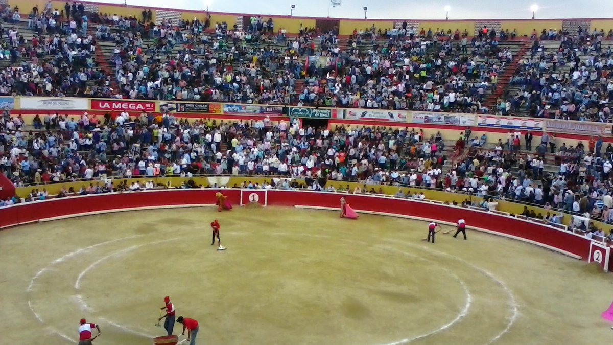 DouglasGuns03's tweet photo. Epa CDTM @TomasGuanipa

NO ERA QUE NUESTRO PAÍS
ESTABA EN DECADENCIA
PAJUO QUE TAL LA FERIAS
DE MÉRIDA DONDE EATABAS https://t.co/XW6utE7oOX