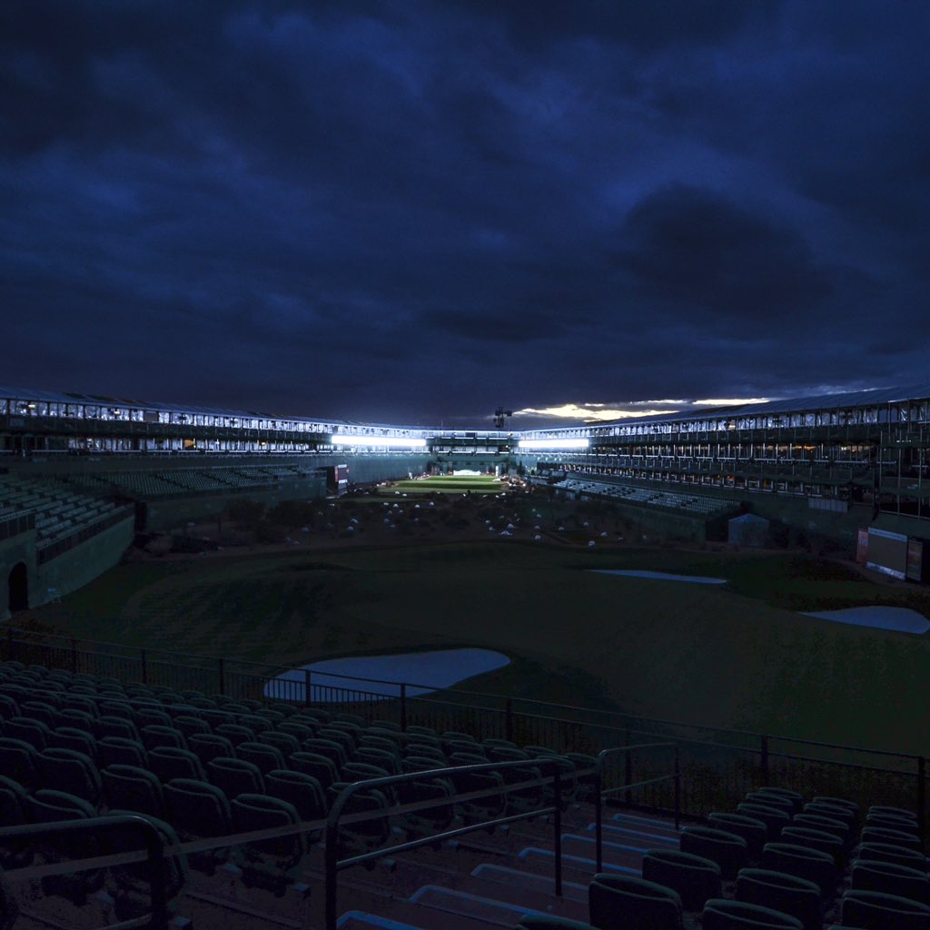 PGATOUR's tweet image. Goodnight from the @WMPhoenixOpen.