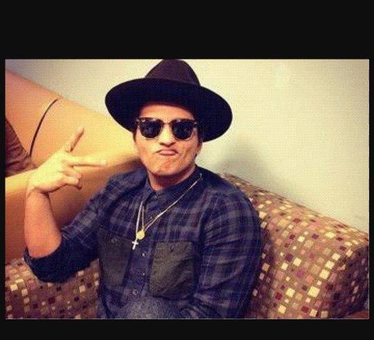 BrunoMars341's tweet photo. Estou proucurando uma nova amiga mas pode ser amigo só tem que ser hooligan apenas isso
Brunomarsonsuperbowl50 https://t.co/44Tv7vNivW